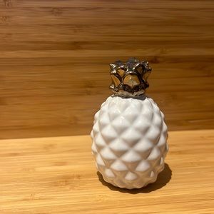 Salt or Pepper Shaker